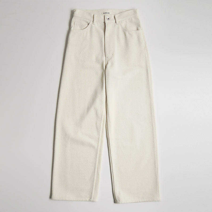 AURALEE/オーラリー】SILK NEP DENIM 5P WIDE PANTS A26SP03SDの通販