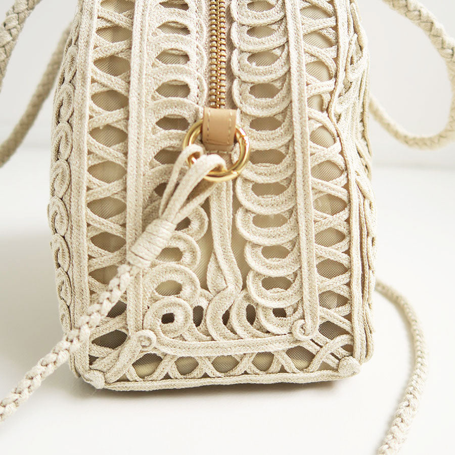 【Mame Kurogouchi/マメ】<br>Cording Embroidery Demi Lune Handbag <br>MM14-AC404PF