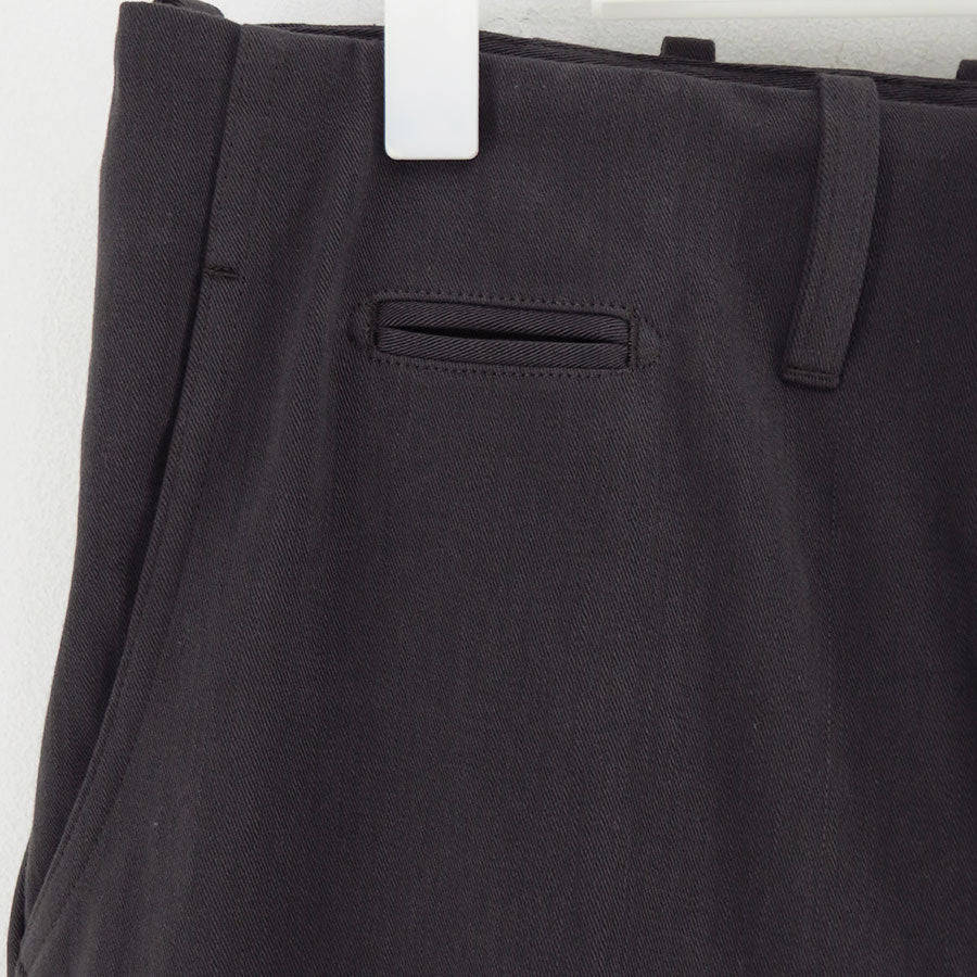 【MAATEE&SONS/マーティーアンドサンズ】<br>CHINO TROUSER <br>MT5303-0206A