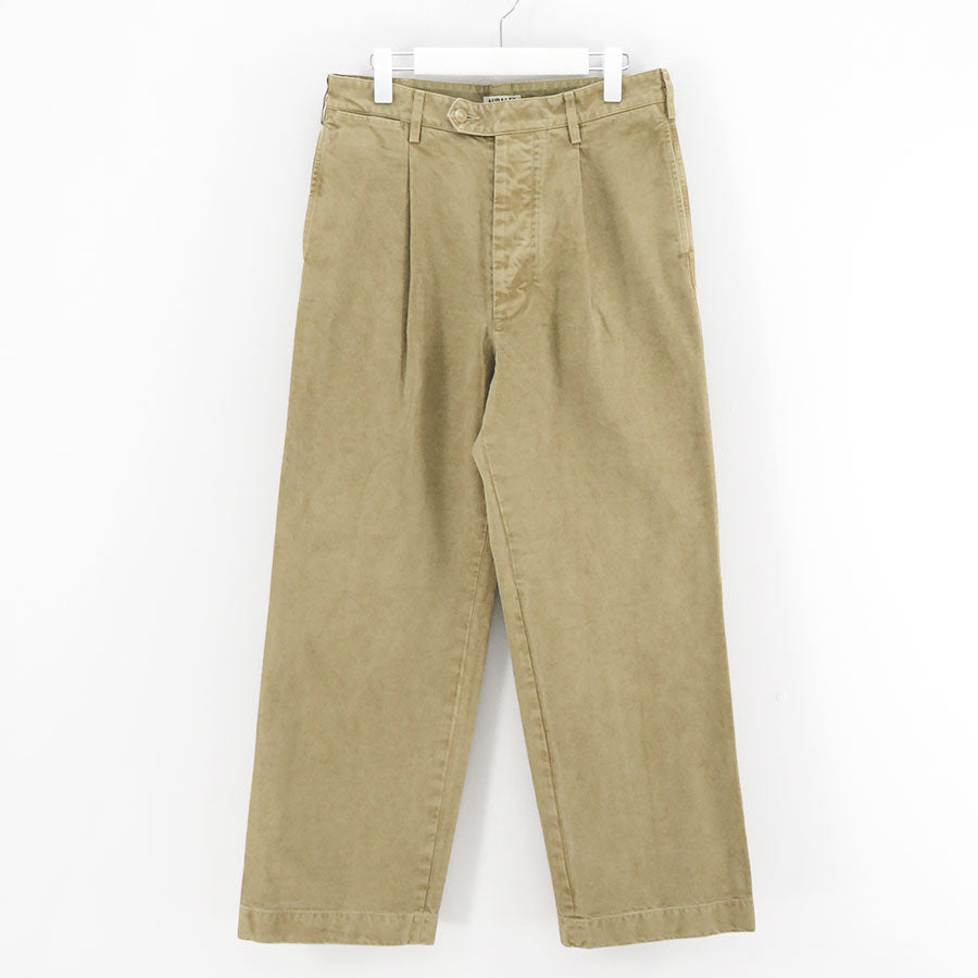 【10/3からポイント10%還元】<br>【AURALEE/オーラリー】<br>PRODUCT DYED FINX CHINO ONE-TUCK PANTS <br>A25AP01CP