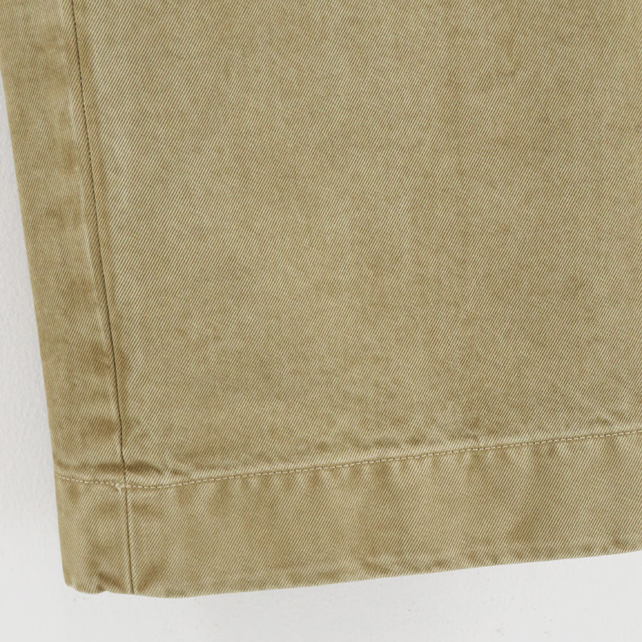 【10/3からポイント10%還元】<br>【AURALEE/オーラリー】<br>PRODUCT DYED FINX CHINO ONE-TUCK PANTS <br>A25AP01CP