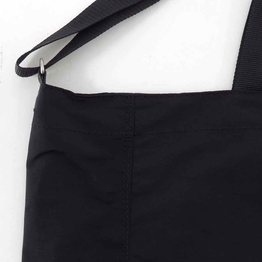 【COMME des GARCONS HOMME】<br>綿ナイロングログラントートバッグ <br>HP-K292-051