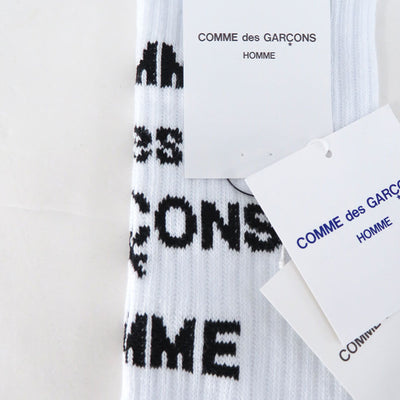 【COMME des GARCONS HOMME】<br>綿パイルロゴ入りソックス <br>HN-K501-051