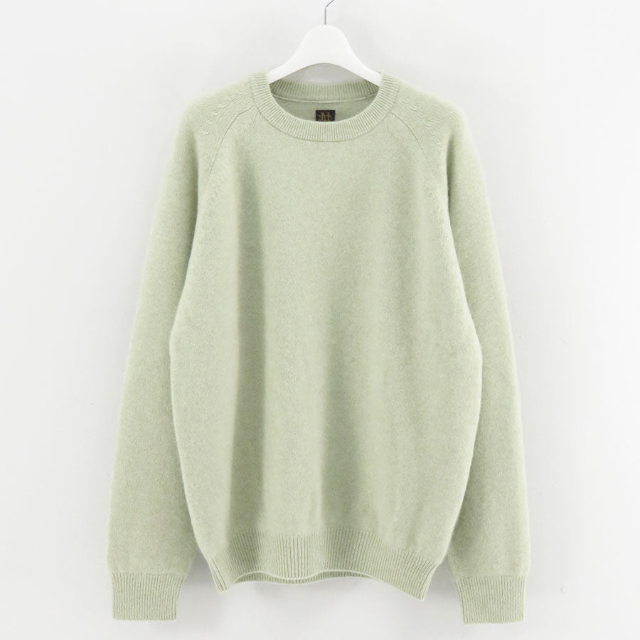 LIGHT GREEN