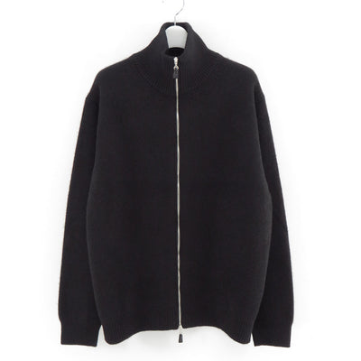 SOLID BLACK