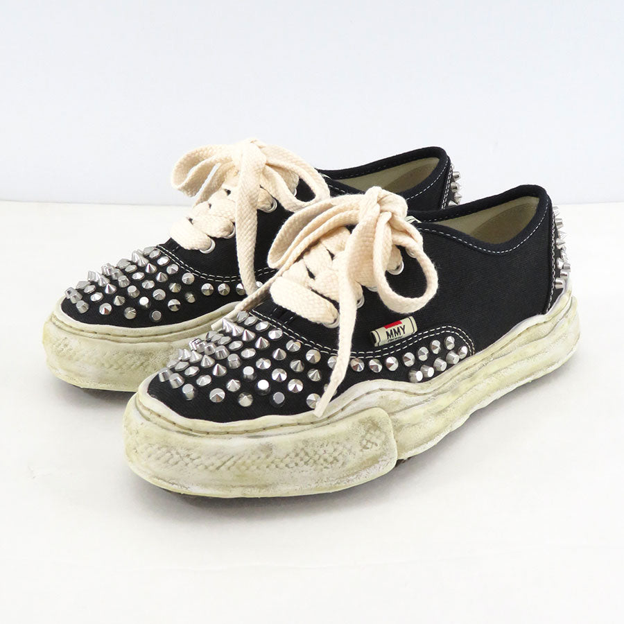 【Maison MIHARA YASUHIRO】<br>"BAKER"OG Sole Studded Canvas Low-Top Sneaker (BLACK) <br>A13FW736