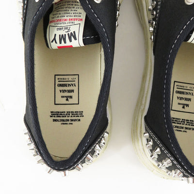 【Maison MIHARA YASUHIRO】<br>"BAKER"OG Sole Studded Canvas Low-Top Sneaker (BLACK) <br>A13FW736