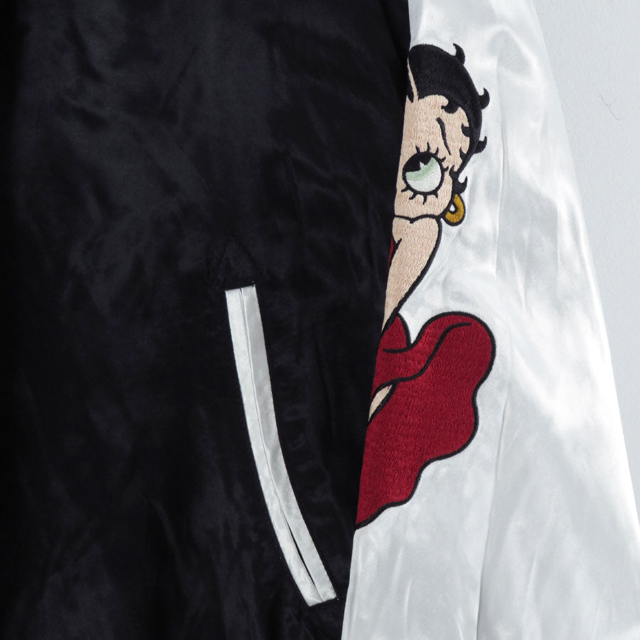 【MASTERMIND WORLD×BETTY BOOP】<br>SOUVENIR JACKET BOXY FIT <br/>MW25C15-BL100