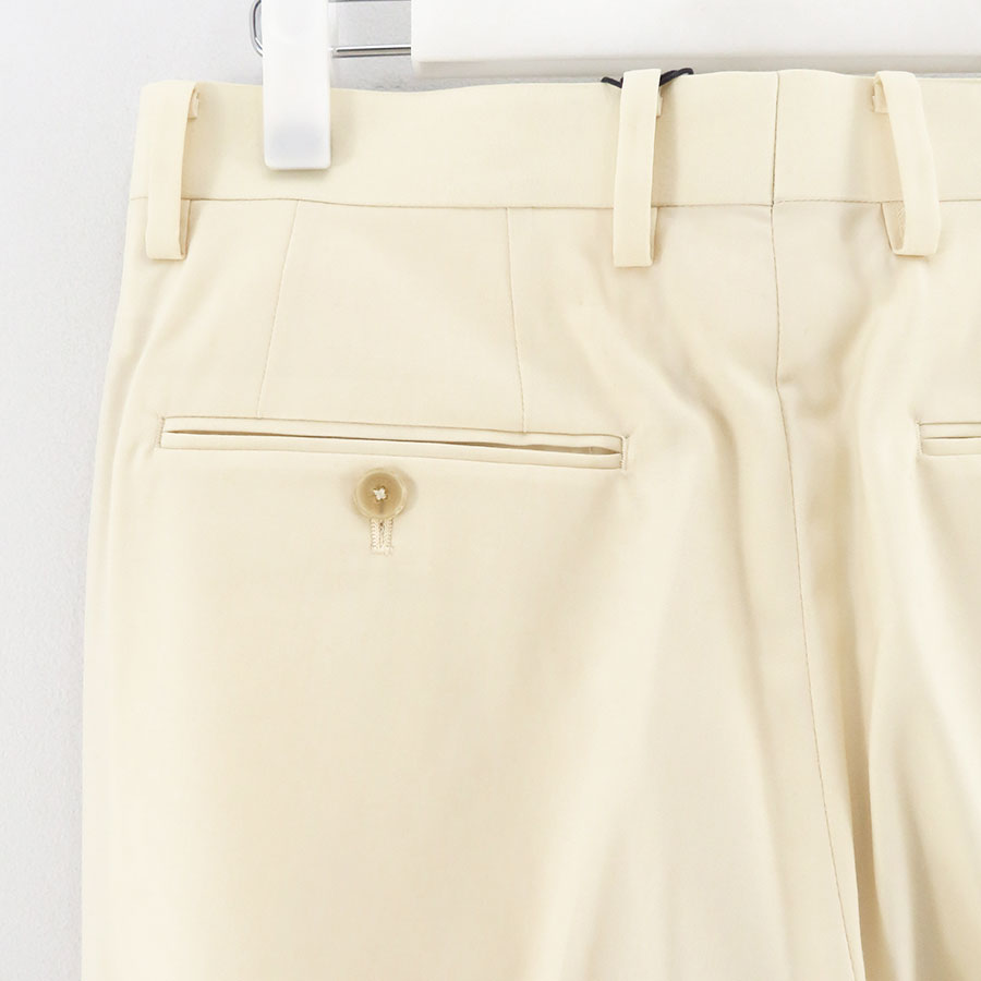 AURALEE/オーラリー】SUPER FINE TROPICAL WOOL TWO-TUCK SLACKS AURALEE/オーラリー】SUPER FINE TROPICAL WOOL TWO-TUCK SLACKS