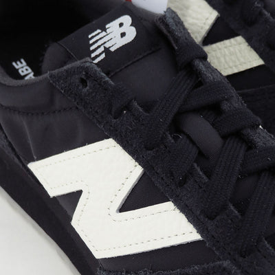 【JUNYA WATANABE MAN】<br>スウェード×合成繊維×合成皮革 New Balance U471 <br>WP-K101-001