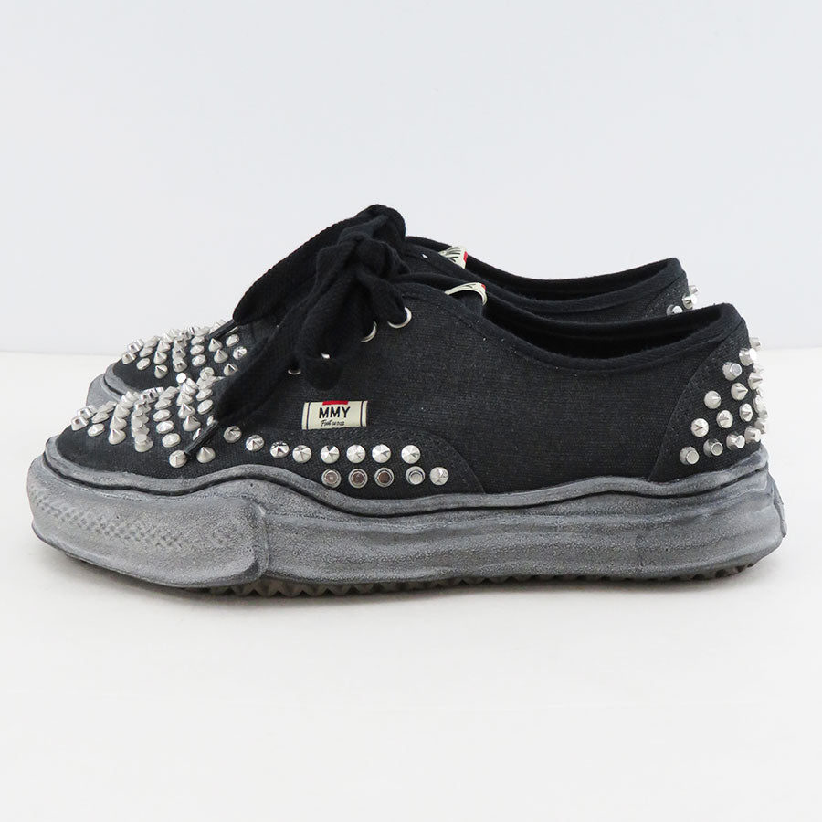 【Maison MIHARA YASUHIRO】<br>"BAKER"OG Sole Studded Canvas Low-Top Sneaker (BLACK×BLACK) <br>A13FW736