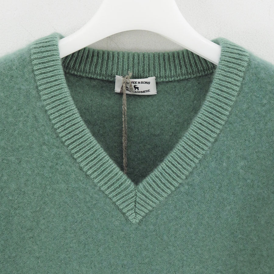 【MAATEE&SONS/マーティーアンドサンズ】<br>CASHEMERE 圧縮 V SWEATER <br>MT5303-0109