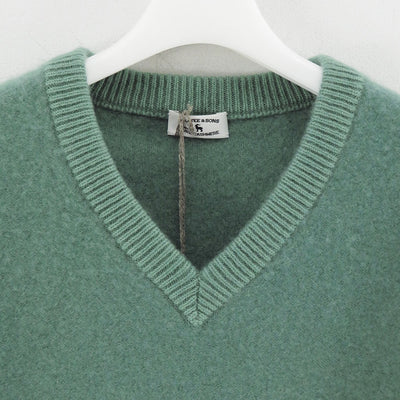 【MAATEE&SONS/マーティーアンドサンズ】<br>CASHEMERE 圧縮 V SWEATER <br>MT5303-0109