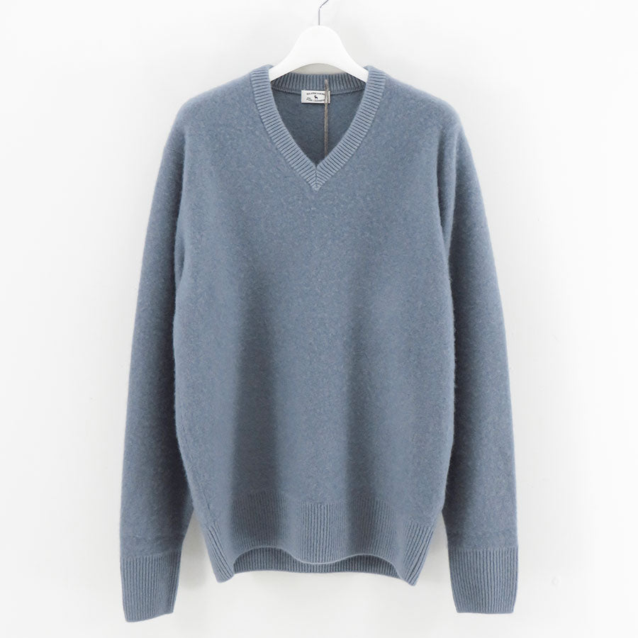 【MAATEE&SONS/マーティーアンドサンズ】<br>CASHEMERE 圧縮 V SWEATER <br>MT5303-0109