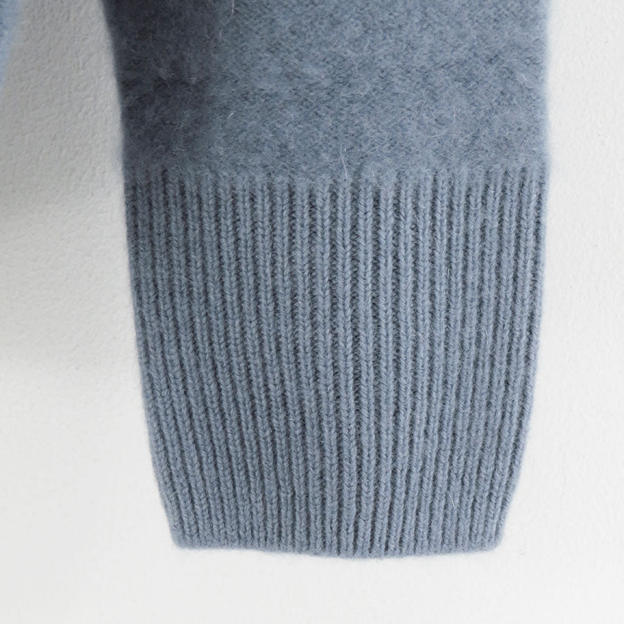 【MAATEE&SONS/マーティーアンドサンズ】<br>CASHEMERE 圧縮 V SWEATER <br>MT5303-0109