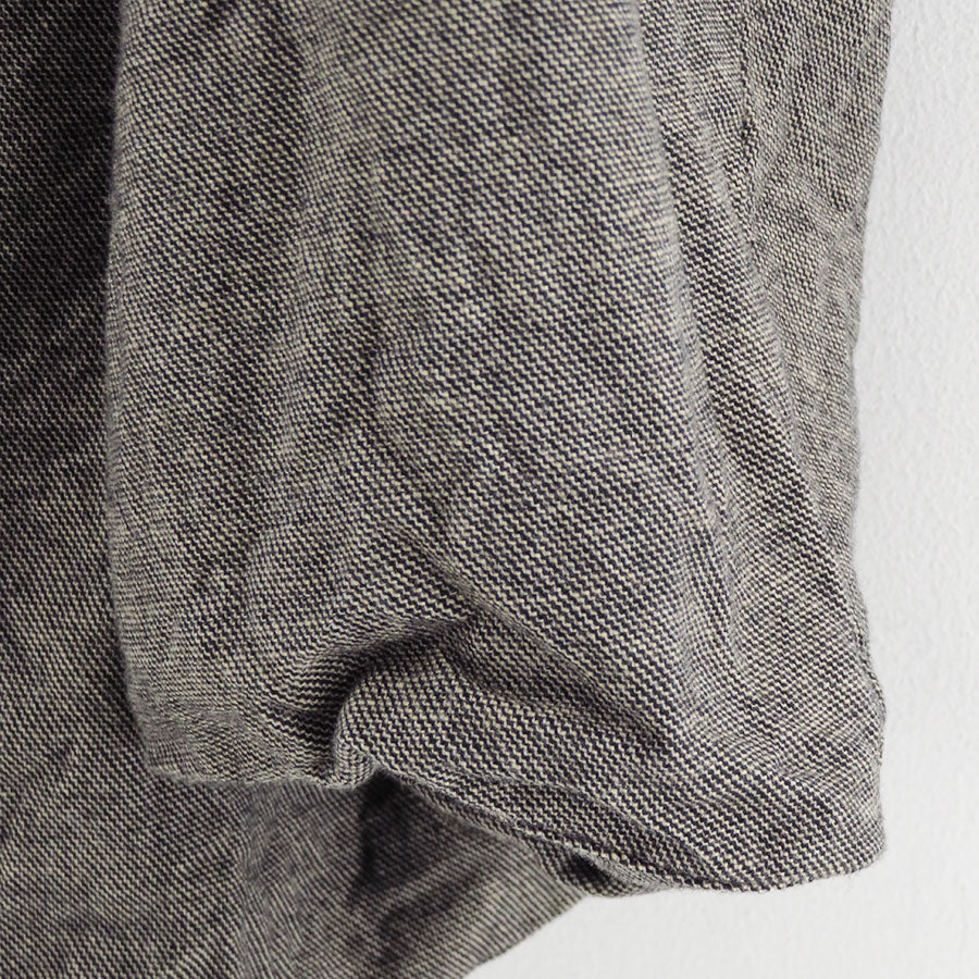 【MAATEE&SONS/マーティーアンドサンズ】<br>ダブルGATHERED JK SUPER200シャークスキン <br>MT5303-0005B