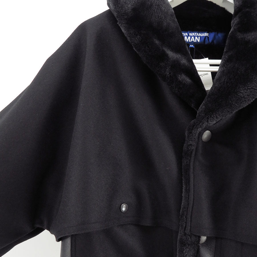 【JUNYA WATANABE MAN】<br>エステルフェイクファー×ウールサージ FILSON Wネームコート <br>WP-C010-051