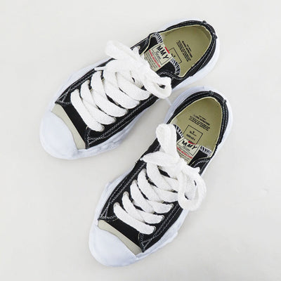 【Maison MIHARA YASUHIRO】<br>"HANK" OG Sole Canvas Low-top Sneaker (BLACK)<br>A05FW702