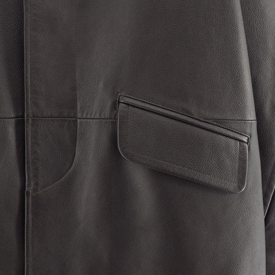 【MAATEE&SONS/マーティーアンドサンズ】<br>LEATHER HALF COAT 裏カシミア <br>MT5303-0703