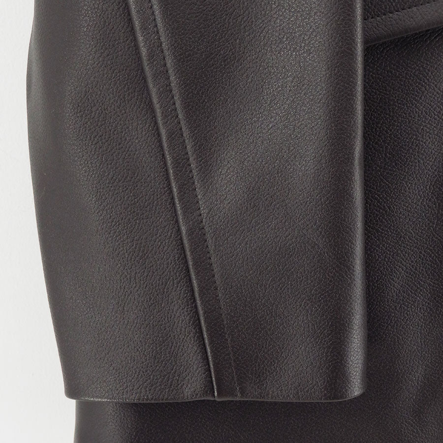 【MAATEE&SONS/マーティーアンドサンズ】<br>LEATHER HALF COAT 裏カシミア <br>MT5303-0703