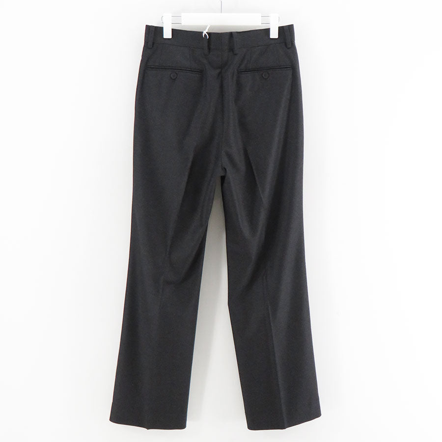 AURALEE/オーラリー】WOOL FULLING FLANNEL ONE-TUCK SLACKS A26AP03CF