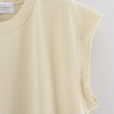 【UNUSED/アンユーズド】<br>No sleeve T-shirt <br>US2476