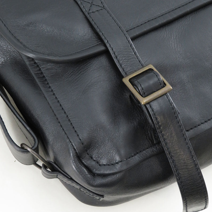CCU/シーシーユー】FLAP SHOULDER BAG M SIZE BG-30-C-COW-6の通販