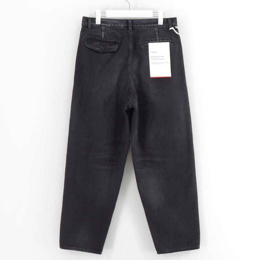 Graphpaper/グラフペーパー】Selvage Denim Two Tuck Tapered Pants