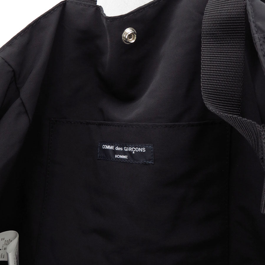 【COMME des GARCONS HOMME】<br>綿ナイロングログラントートバッグ <br>HN-K292-051