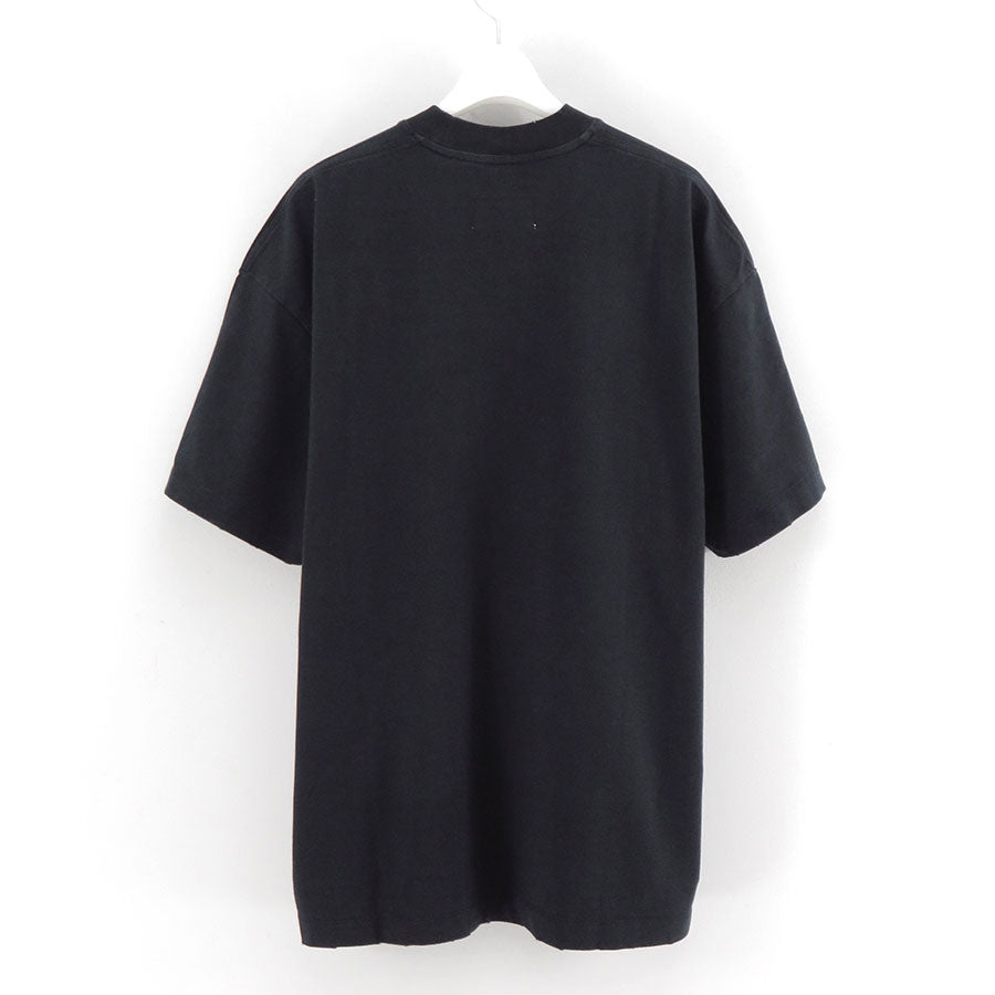 【doublet/ダブレット】<br>VILLAIN COVER PRINT T-SHIRT <br/>25AW48CS411