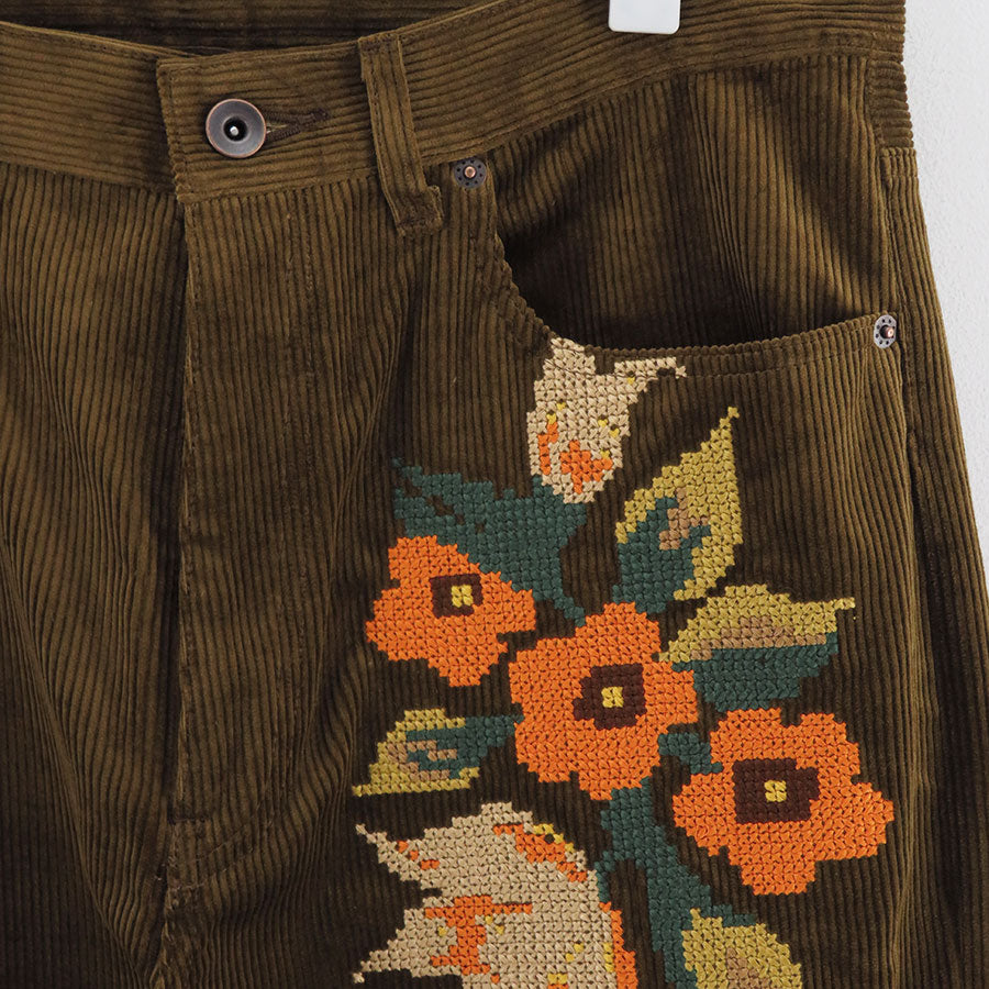 【KHOKI/コッキ】<br>Embroidery-design pants <br>25fw-p-08