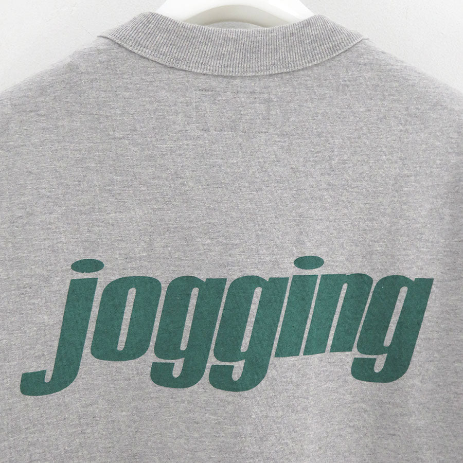 【Unlikely/アンライクリー】<br>Unlikely Authentic Graphic Tee "jogging" <br>U25F-04-0002