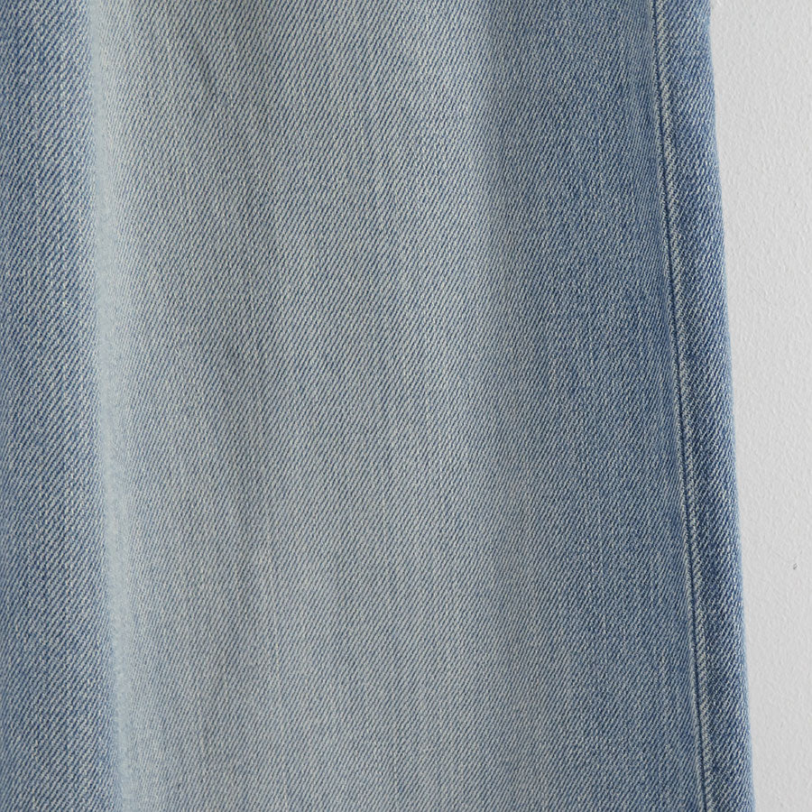 【Graphpaper/グラフペーパー】<br>Selvage Denim Two Tuck Tapered Pants <br>GU253-40060LB
