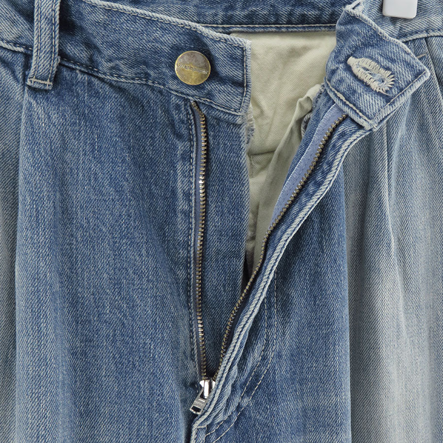 【Graphpaper/グラフペーパー】<br>Selvage Denim Two Tuck Tapered Pants <br>GU253-40060LB