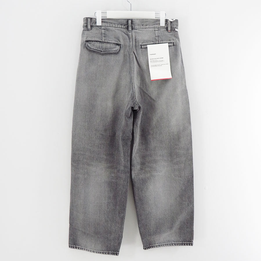 【Graphpaper/グラフペーパー】<br>Selvage Denim Two Tuck Pants <br>GU253-40061LB