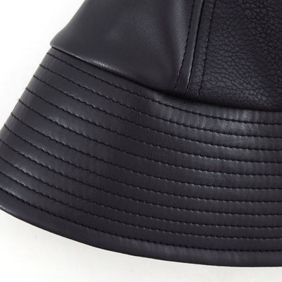 【COMME des GARCONS HOMME】<br>合成皮革MIXバケットハット <br>HP-K601-051