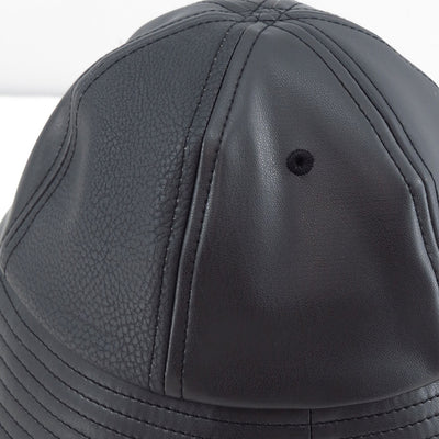 【COMME des GARCONS HOMME】<br>合成皮革MIXバケットハット <br>HP-K601-051