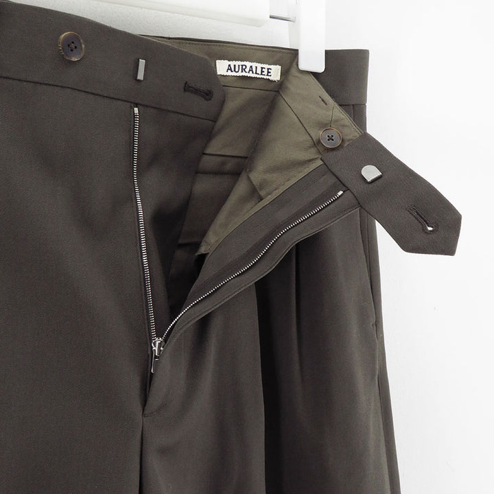 AURALEE/オーラリー】LIGHT WOOL MAX GABARDINE SHORTS AURALEE/オーラリー】LIGHT WOOL MAX GABARDINE SHORTS