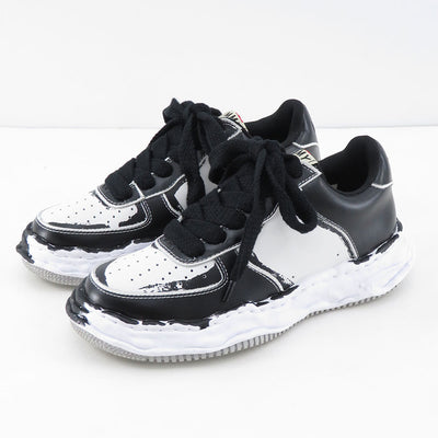 【Maison MIHARA YASUHIRO】<br>"WAYNE" OG Sole Printed Leather Low-top Sneaker (BLK/WHT) <br>A11FW725