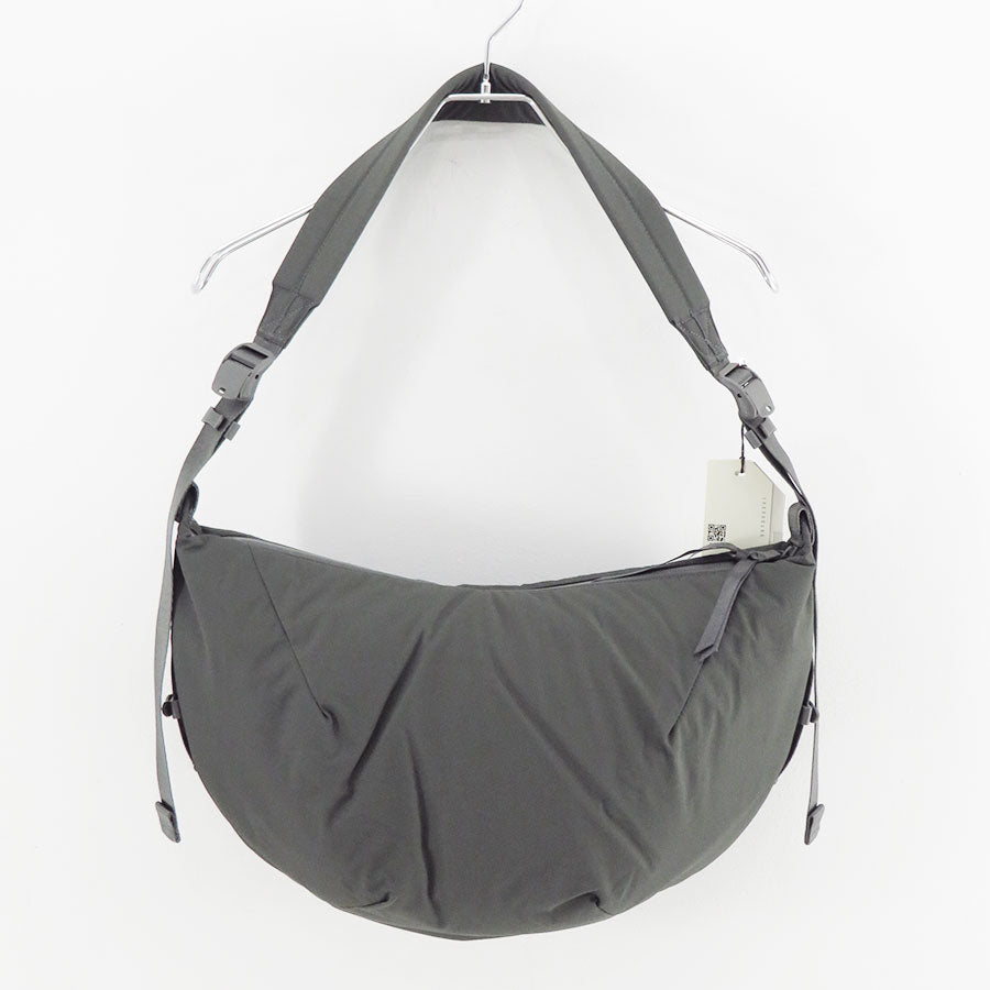 【Graphpaper/グラフペーパー】<br>Blankof for GP Small Crescent Bag <br>GU253-90581