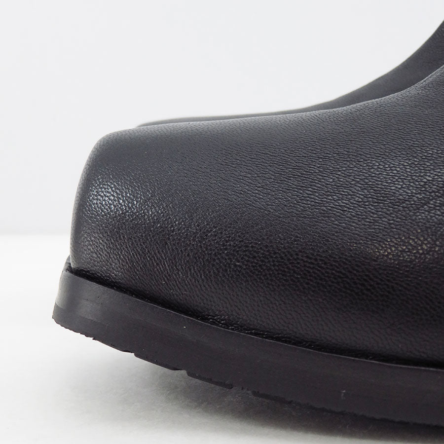 【SINE & COSINE/サインコサイン】<br>HANNES / CHELSEA BOOT VIBRAM TUSCANY <br>02.B.BUF.BLK