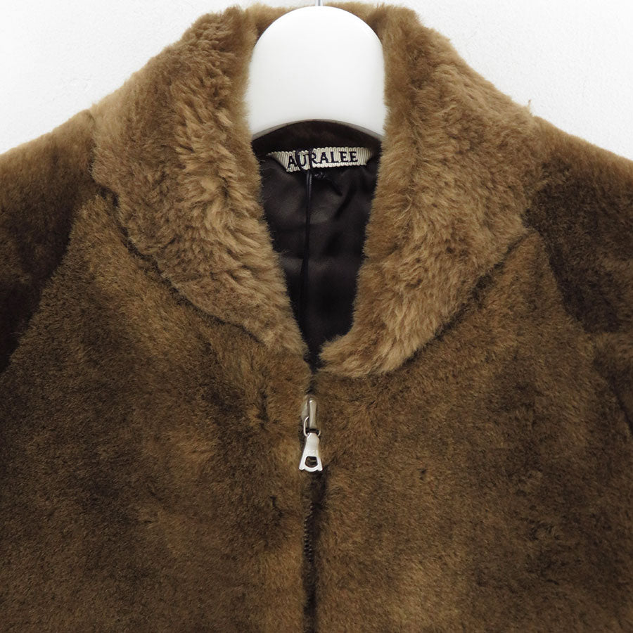 【9/5からポイント10%還元】<br>【AURALEE/オーラリー】<br>STRAIGHT MERINO MOUTON FUR ZIP BLOUSON <br>A25AB01MM