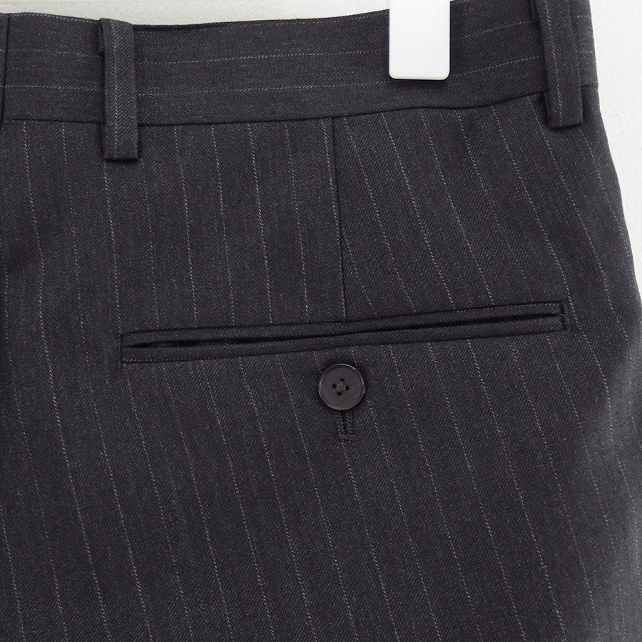 【9/5からポイント10%還元】<br>【AURALEE/オーラリー】<br>BLUEFACED WOOL TWO-TUCK SLACKS <br>A25AP02BS