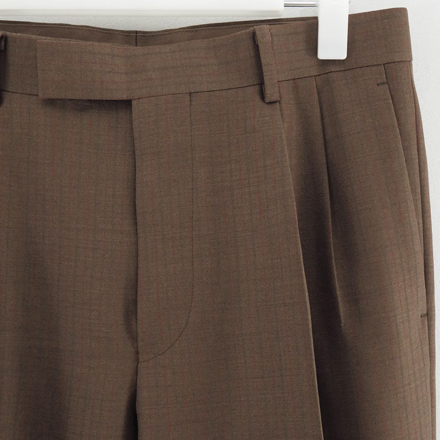 【9/5からポイント10%還元】<br>【AURALEE/オーラリー】<br>BLUEFACED WOOL TWO-TUCK SLACKS <br>A25AP02BS