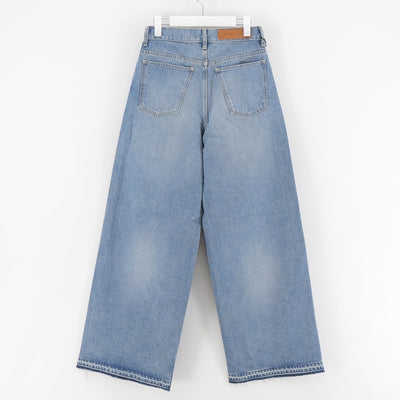 【M A S U/エムエーエスユー】<br>"MASU BOYS” EMBLEM BAGGY JEANS <br>B25K6PT003