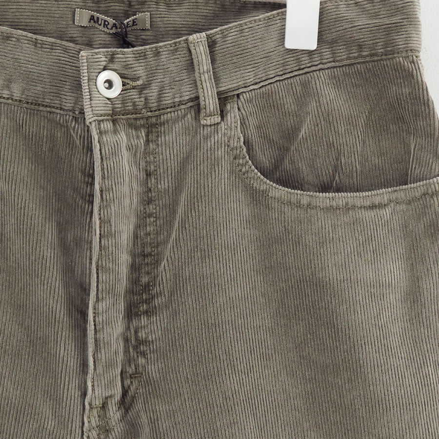 【9/5からポイント10%還元】<br>【AURALEE/オーラリー】<br>PIGMENT DYED FINX CORDUROY WIDE 5P PANTS <br>A25AP02FC