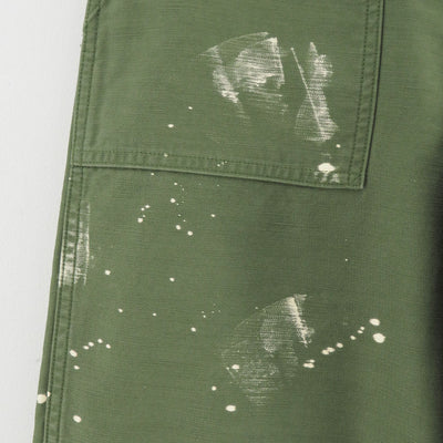 【9/5からポイント10%還元】<br>【AURALEE/オーラリー】<br>WASHED BAGGY SATIN BLEACHED BAKER PANTS <br>A25AP01BP