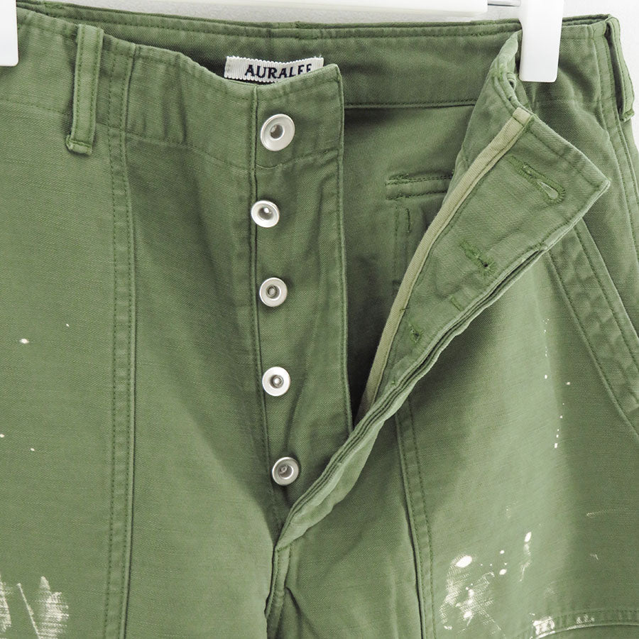 【9/5からポイント10%還元】<br>【AURALEE/オーラリー】<br>WASHED BAGGY SATIN BLEACHED BAKER PANTS <br>A25AP01BP