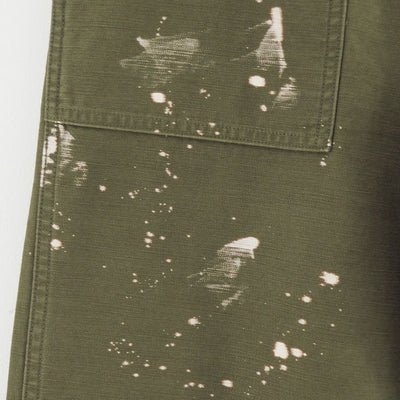 【9/5からポイント10%還元】<br>【AURALEE/オーラリー】<br>WASHED BAGGY SATIN BLEACHED BAKER PANTS <br>A25AP01BP