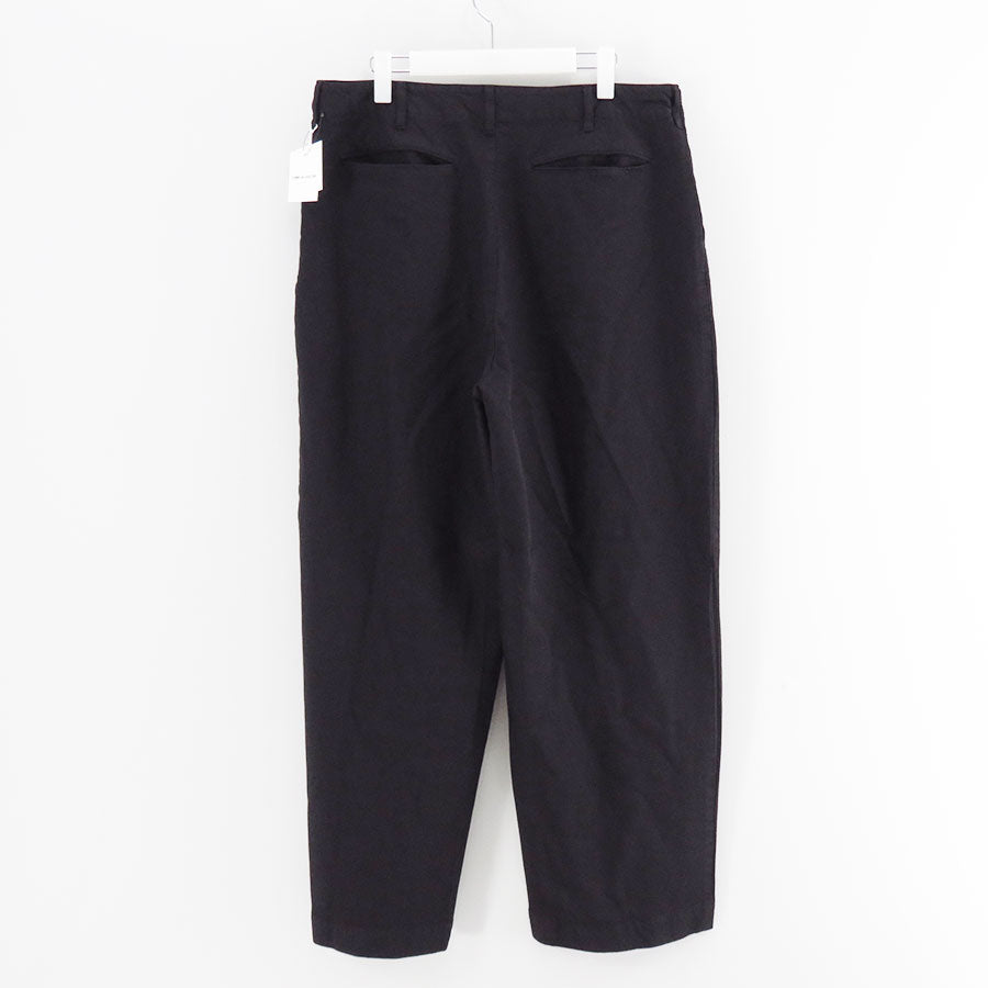 【COMME des GARCONS HOMME】<br>エステルサージ製品染ワイドパンツ <br>HP-P014-051